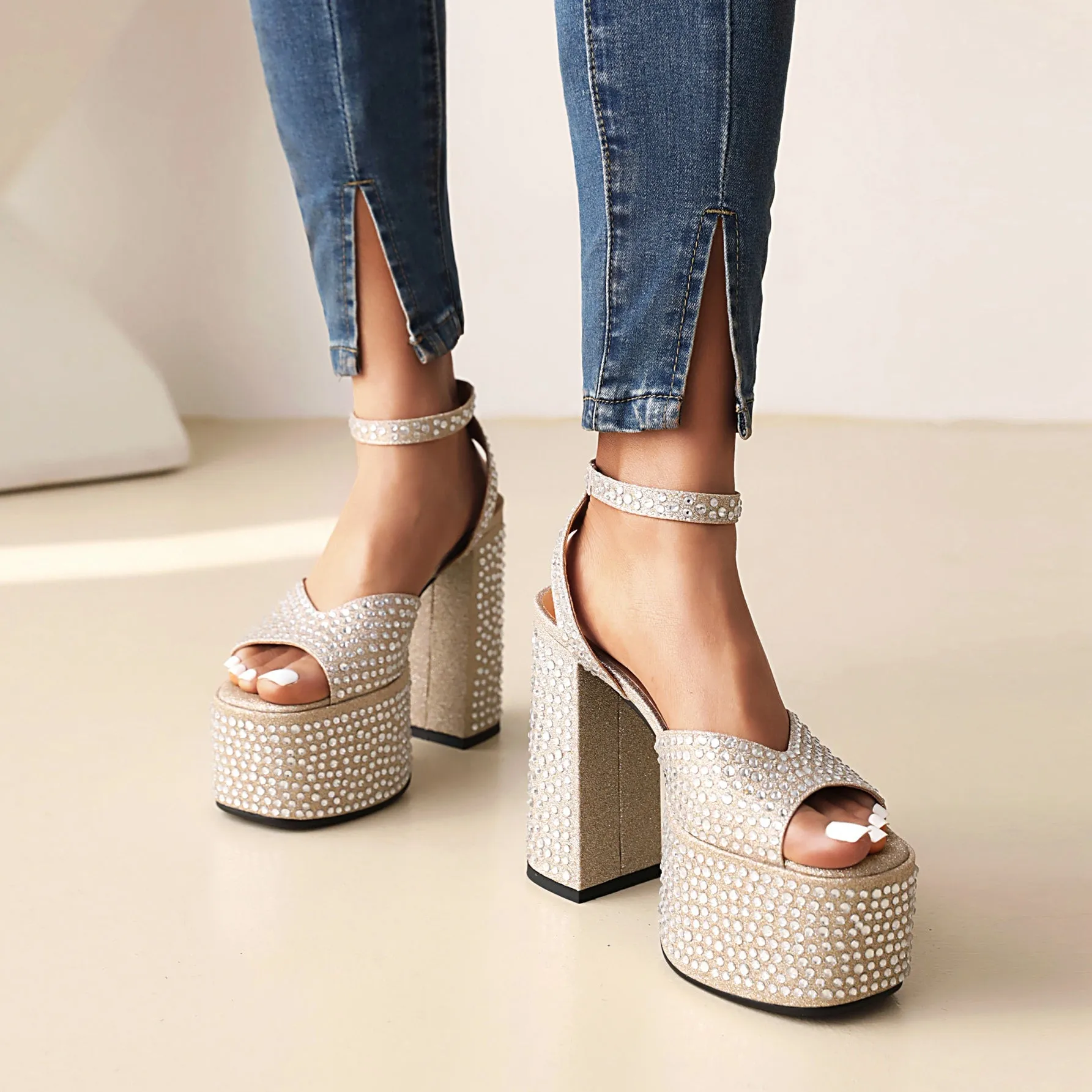 Bigsizeheels Sexy Ankle Strap Chunky Heel Platform Sandals-Apricot