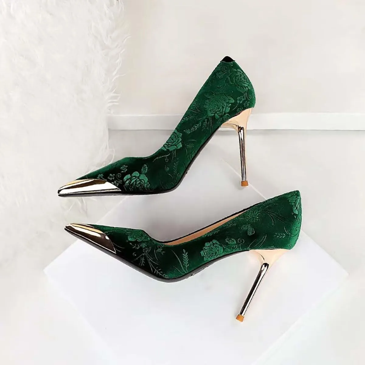 JOEupin Women Velvet Pointed Toe Heels Elegant Stiletto Ladies Pumps Party Dress Heels Work Office Shoes