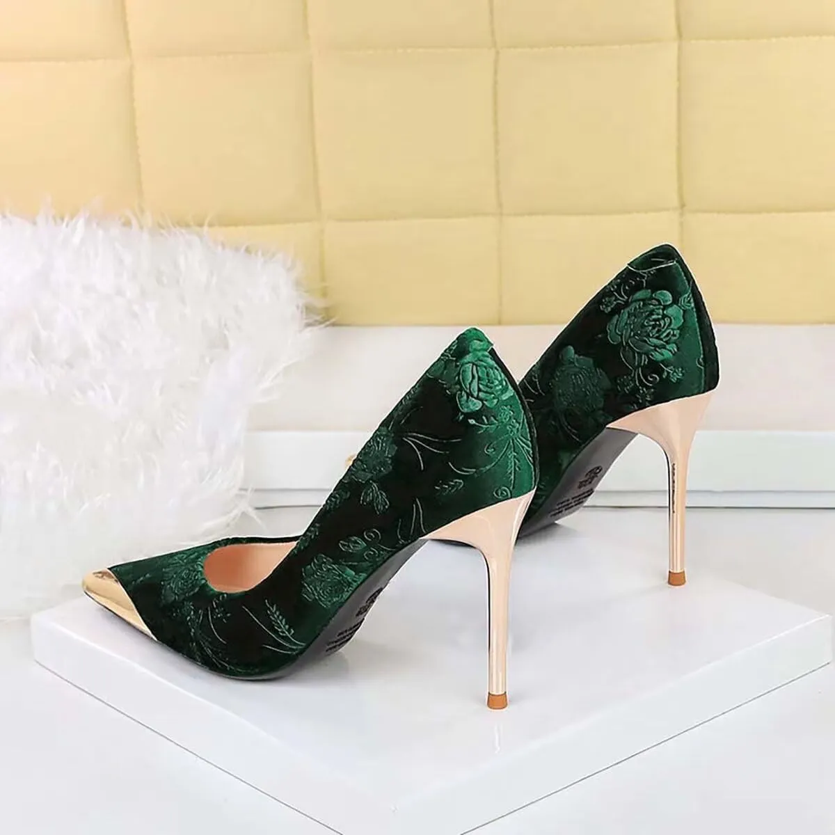 JOEupin Women Velvet Pointed Toe Heels Elegant Stiletto Ladies Pumps Party Dress Heels Work Office Shoes