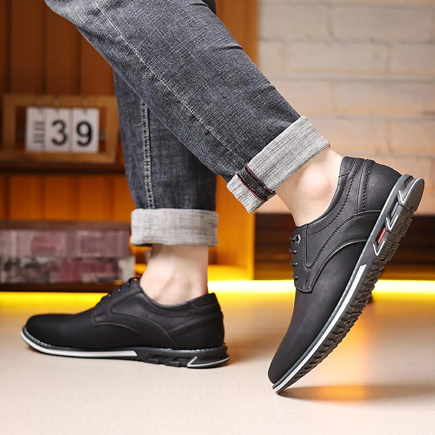 Men'S Leather Slip-On Flat Orthopedic Oxford Shoes Fashion Breathable Round Toe Lace-Up Non-Slip Casual Oxford Sneakers Driving Office Business Dress Derby Shoes